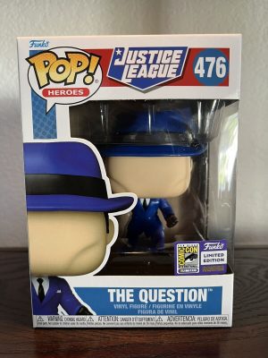 בובת פופ ליגת הצדק מדבקת קון Funko POP! The Question #476 DC Justice League Funko POP! SDCC 2023 Exclusive Con Sticker
